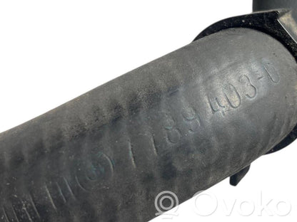 Caurulīte (-es) / šļūtene (-es)