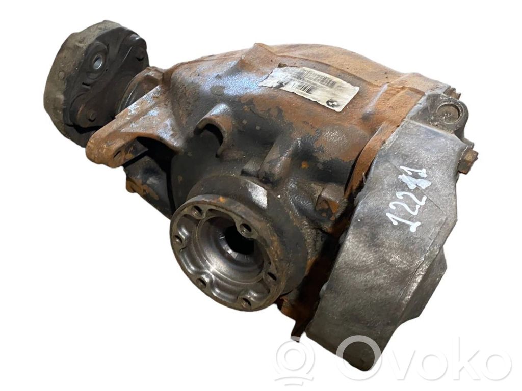 Aizmugurējais reduktors