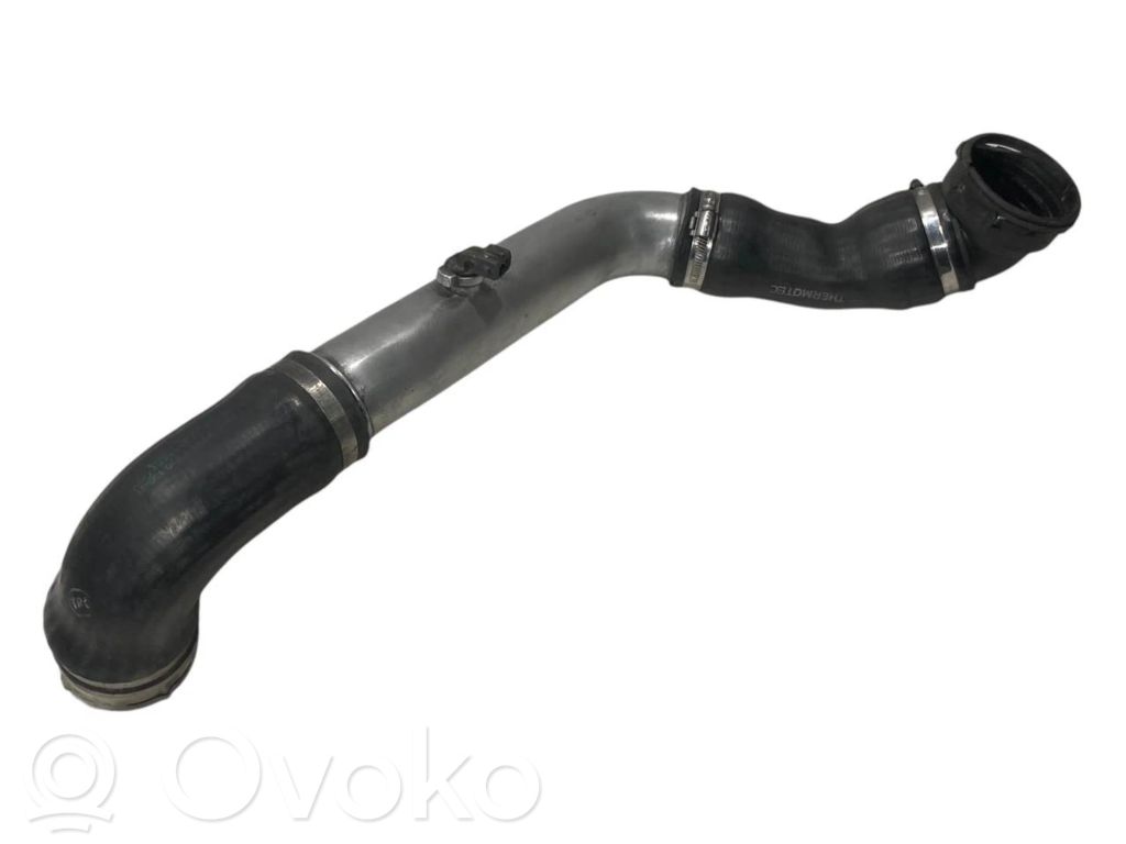 Шланг(и)/труба(ы) интеркулера