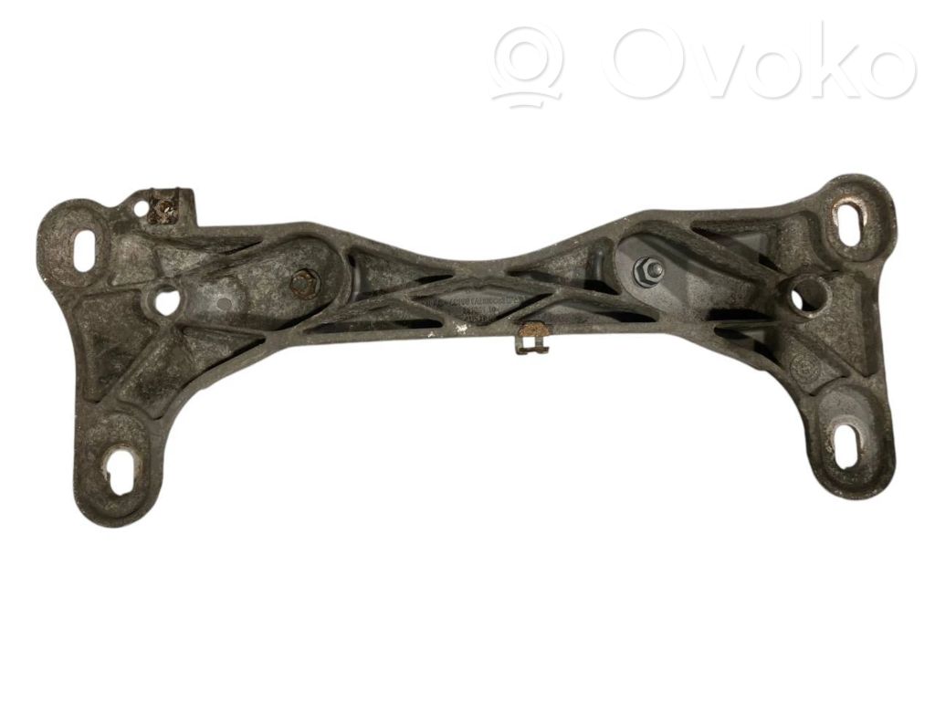Transmission mounting bracket