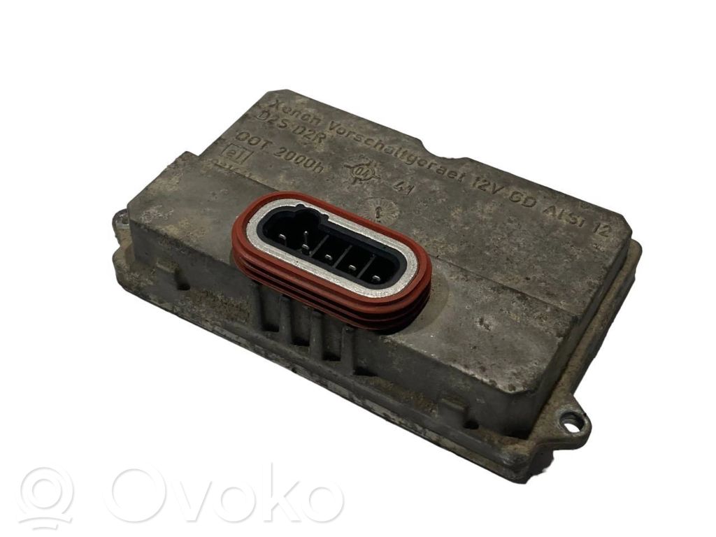 Headlight unit / (xenon unit)