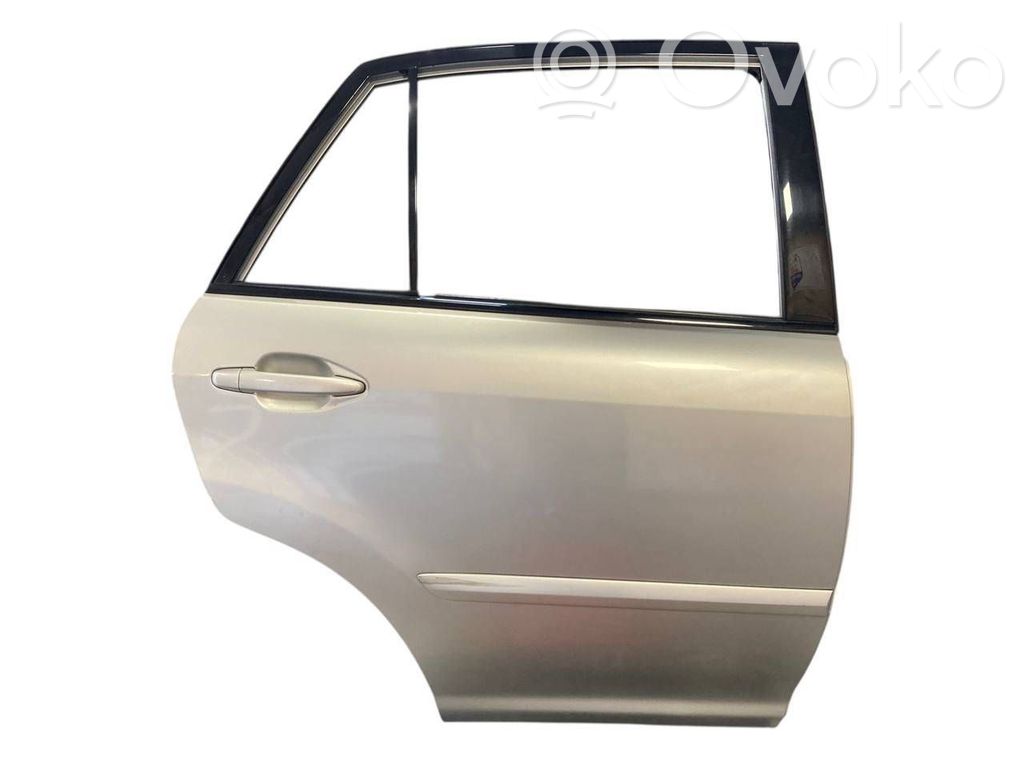 Aizmugurējās durvis