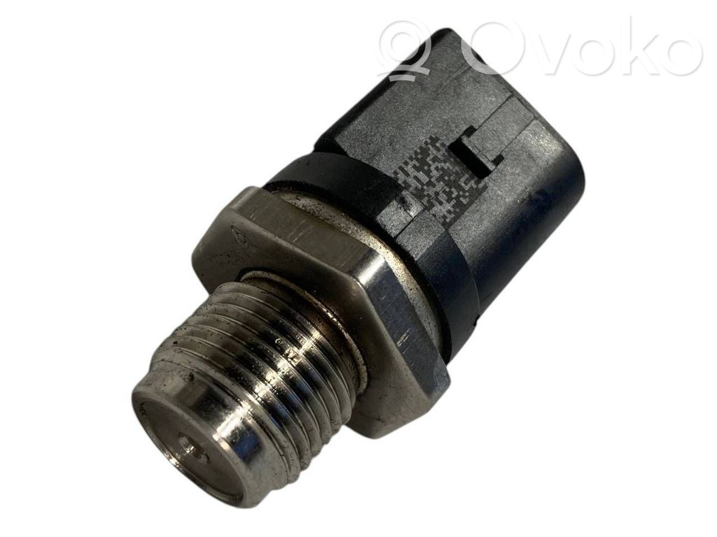 Манометр давления топлива