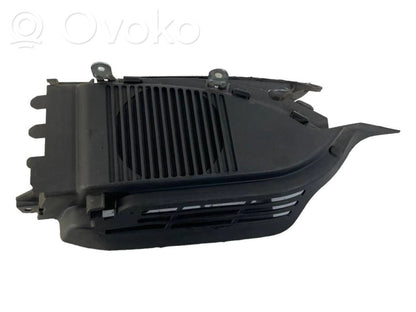 Speaker(s) in the rear window