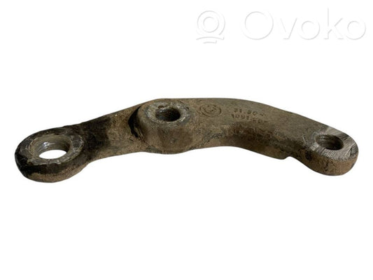 Stabilizatora stiprinājums (priekšā)