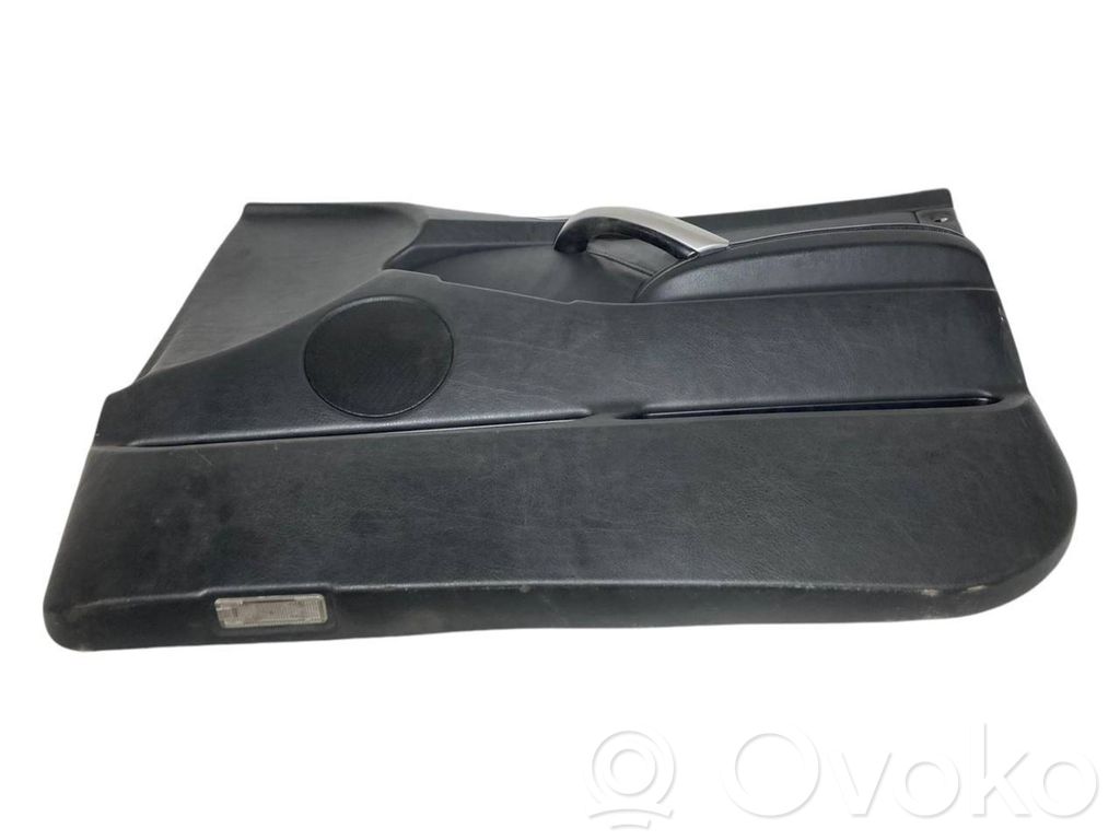 Priekšējo durvju apdare