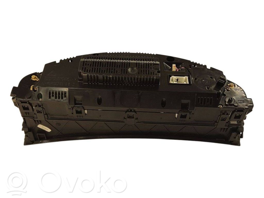 Spidometrs (instrumentu panelī)