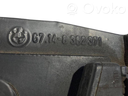 Aizmugurējā pārsega pievilcējs