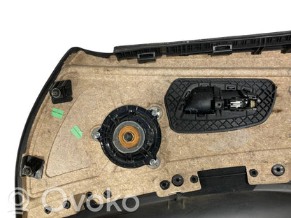 Отделка передней двери