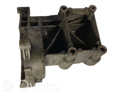 Air conditioning compressor mount