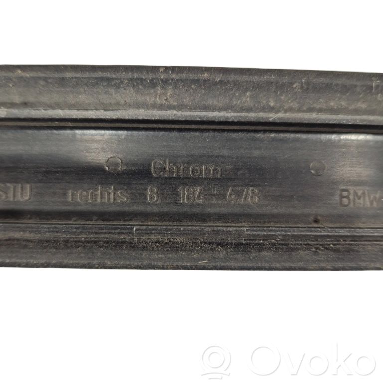 Priekšpusē durvju dekoratīvā apdare (moldings)