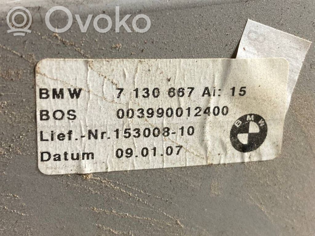 (D) statņa dekoratīvā apdare (augšdaļa)