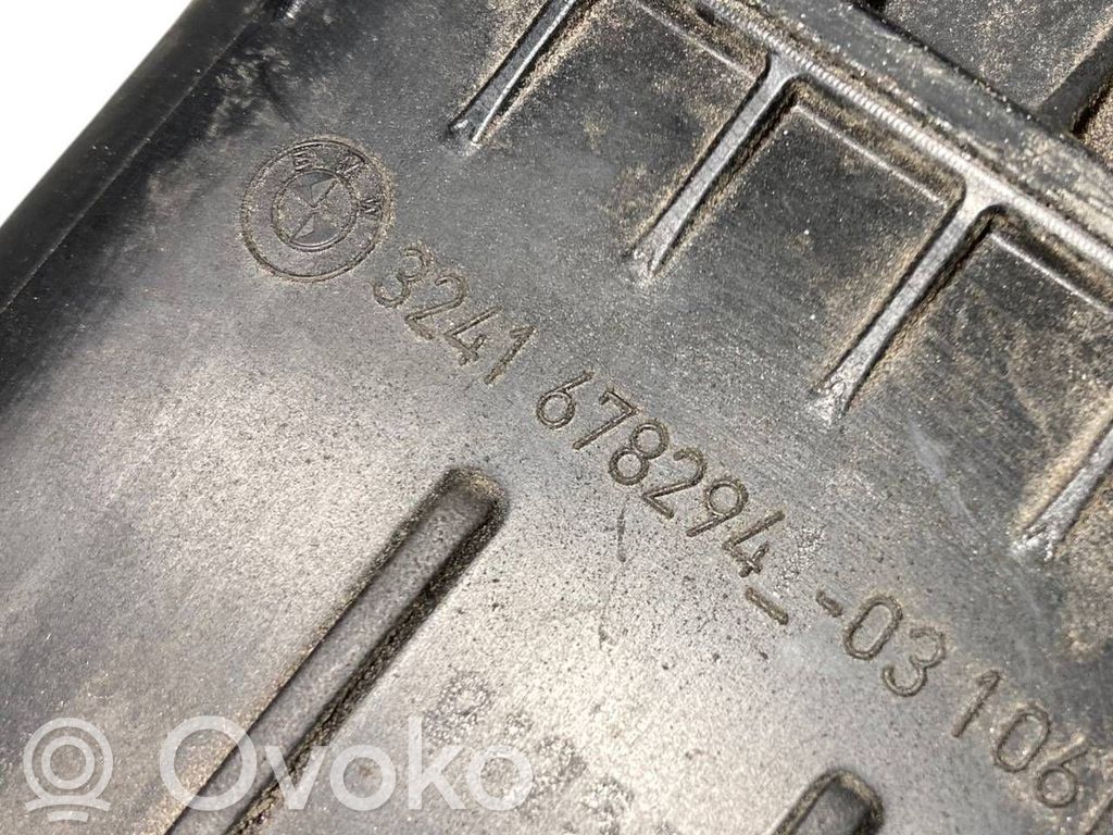 Stūres pastiprinātāja šķidruma tvertne