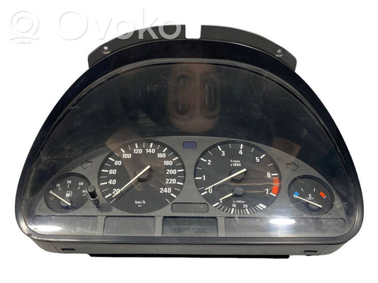 Spidometrs (instrumentu panelī)