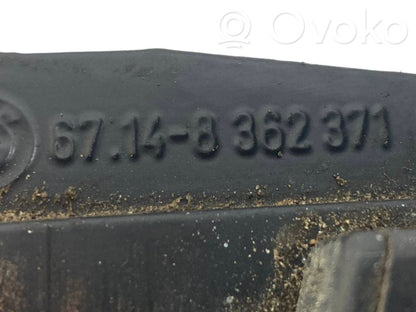 Aizmugurējā pārsega pievilcējs