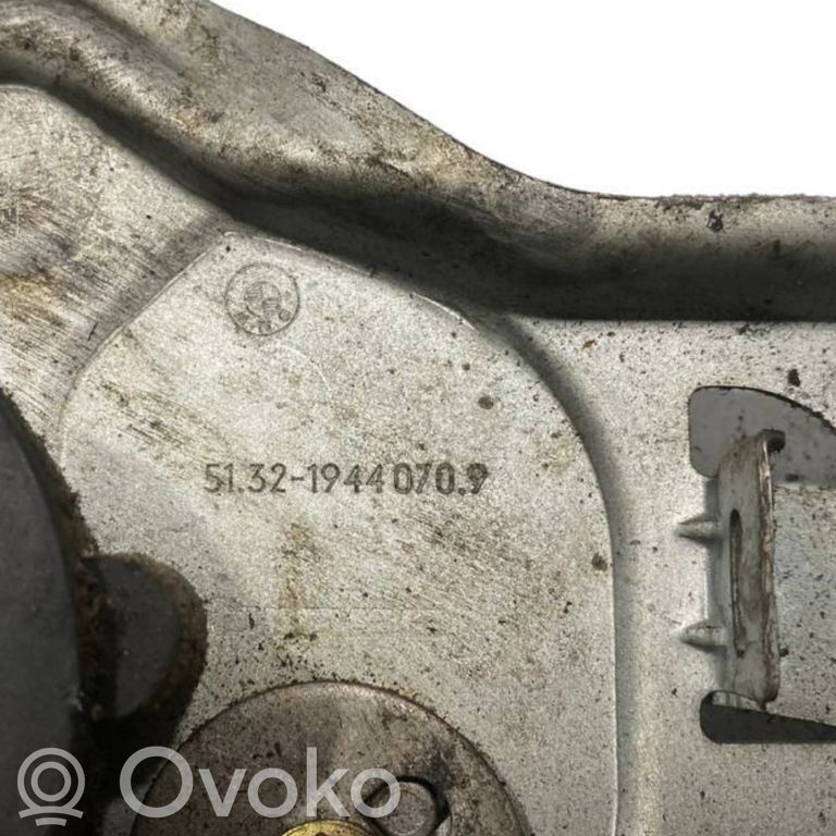 Priekšpusē elektriskā loga pacelšanas mehānisma komplekts