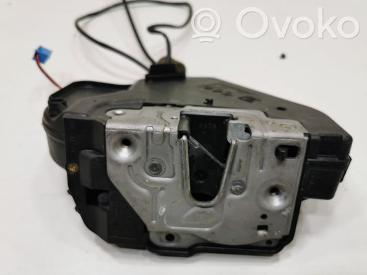 Aizmugurē slēdzene