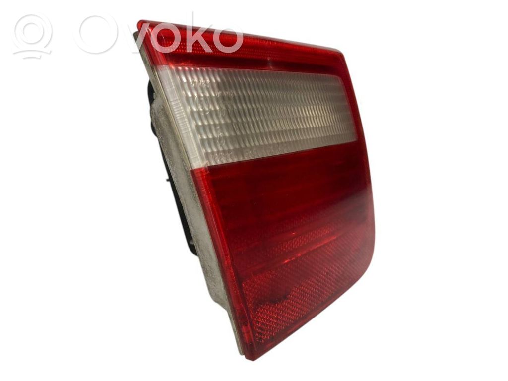 Taillight in the hood