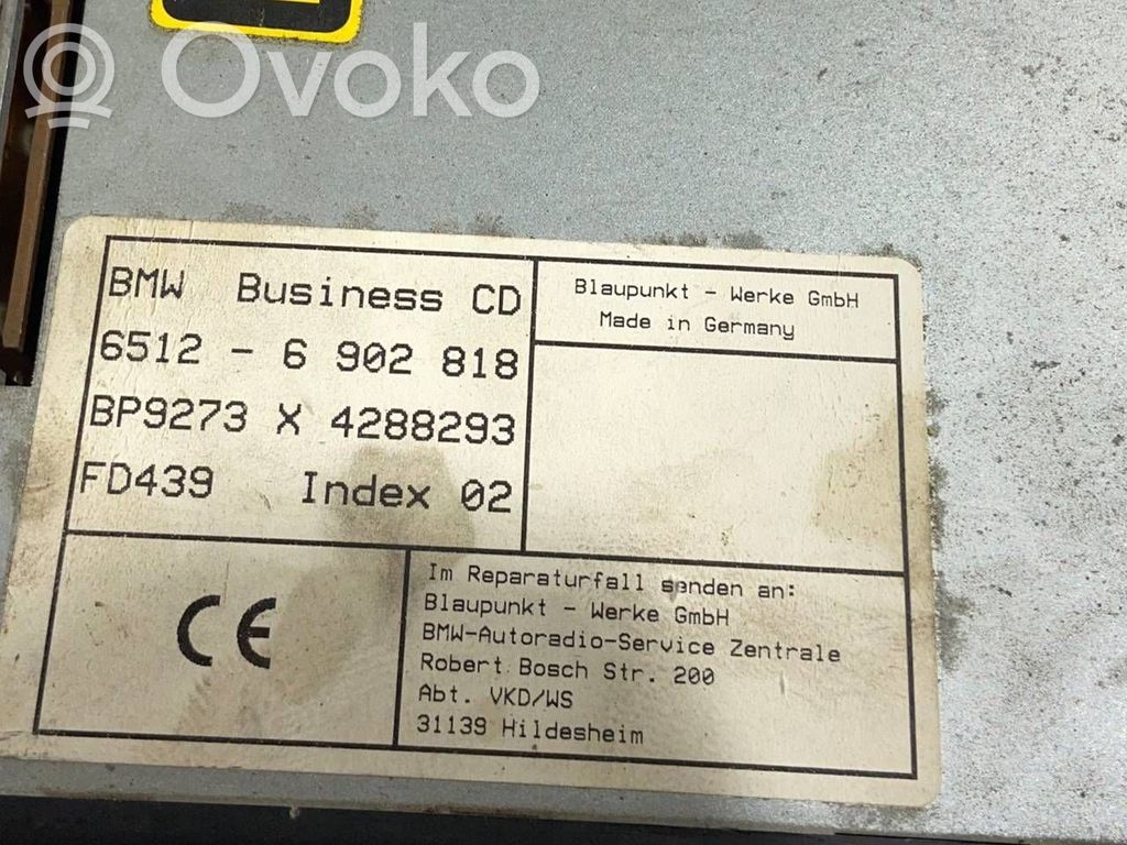 Radio / CD/DVD atskaņotājs / navigācija