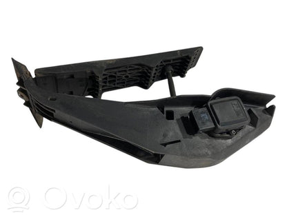 Педаль акселератора