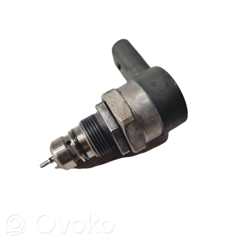 Манометр давления топлива