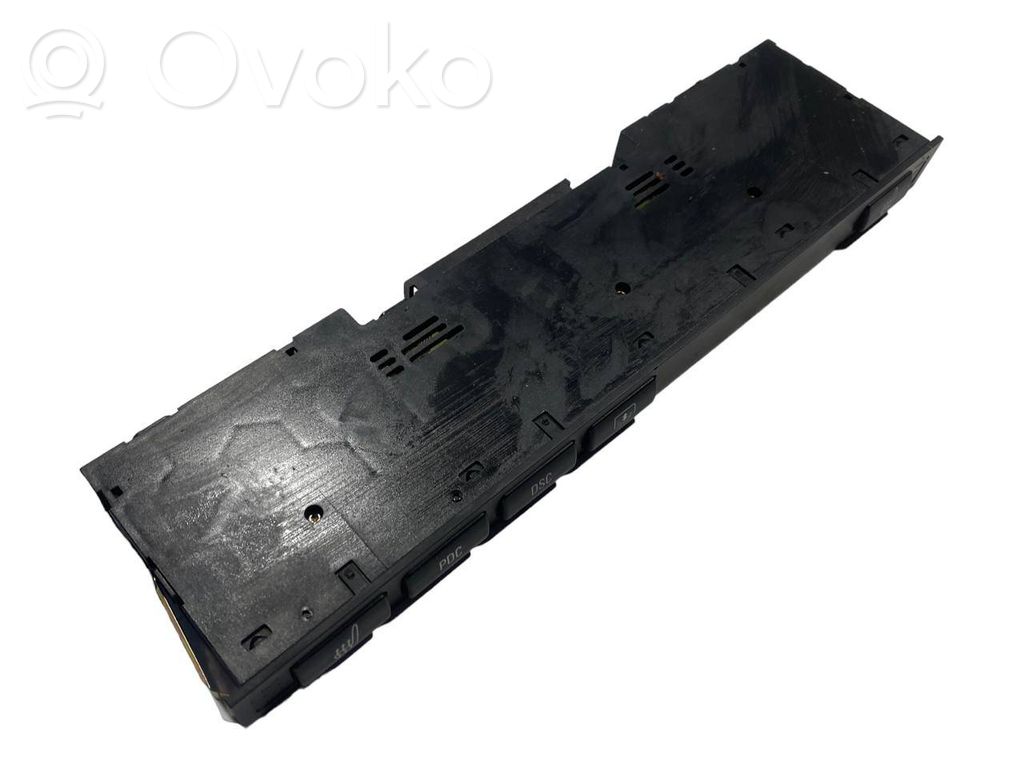 Daudzfunkciju vadības slēdzis / poga