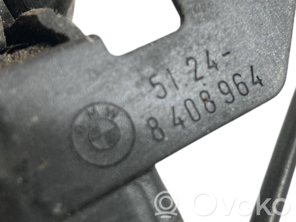 Aizmugurējā pārsega slēdzene