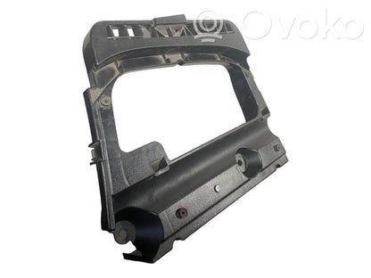 Bagāžnieka sānu apakšējās apdares panelis