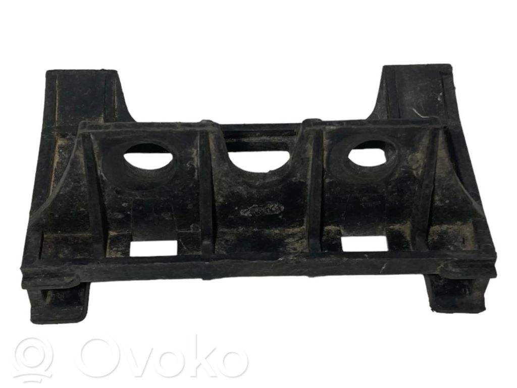 Aizmugurējā bufera montāžas kronšteins