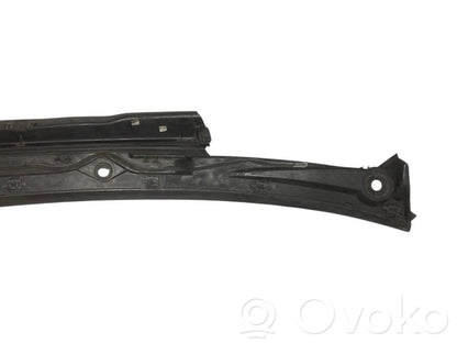 Stikla tīrītāja slotiņas