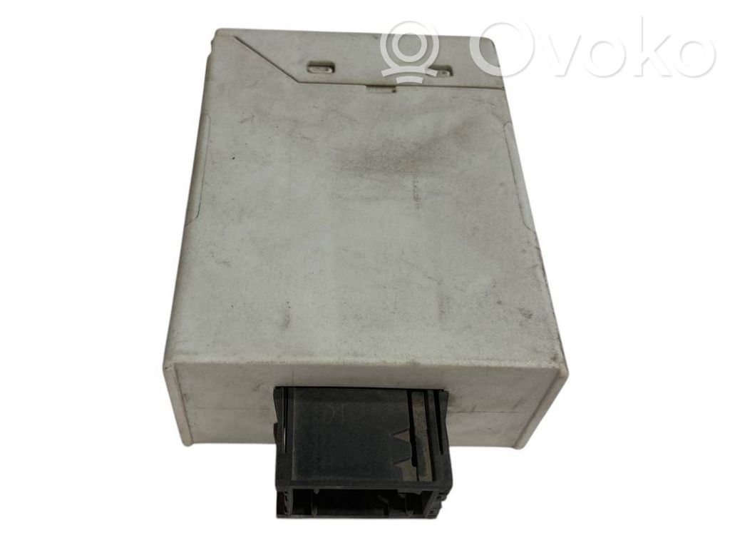 Sānu spoguļa vadības modulis