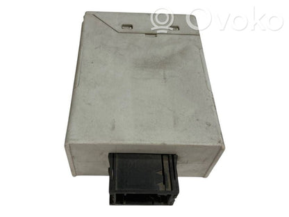 Sānu spoguļa vadības modulis