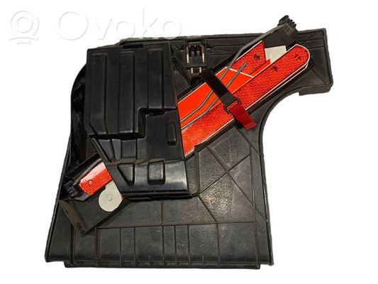 Sānu dekoratīvās apdares panelis