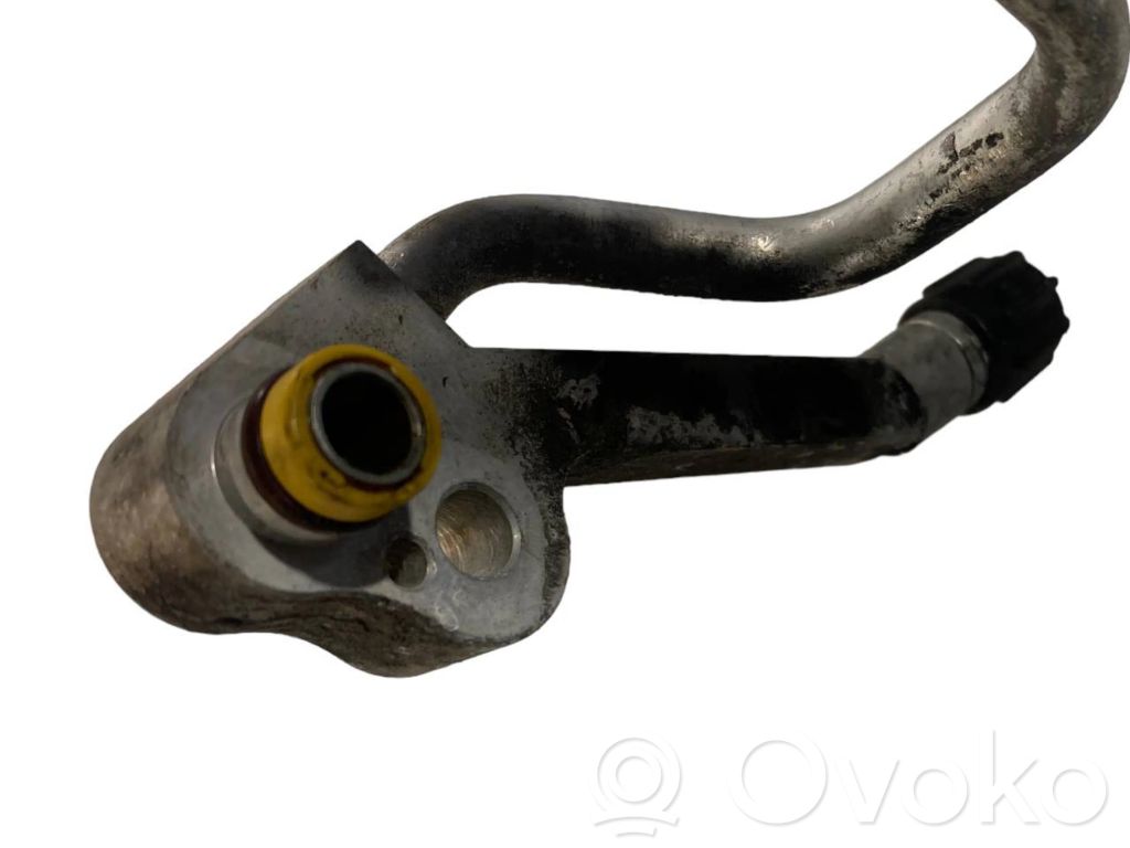 Gaisa kondicioniera caurulīte (-es) / šļūtene (-es)