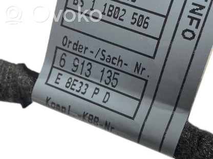 Cita veida priekšpusē durvju dekoratīvās apdares detaļa