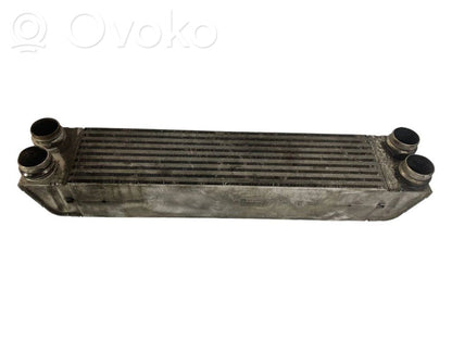 Starpdzesētāja radiators