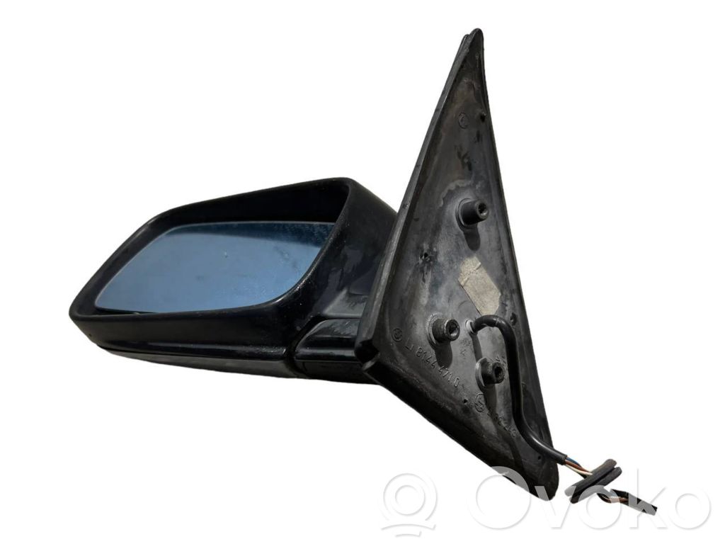 Зеркало (с электрическим управлением)