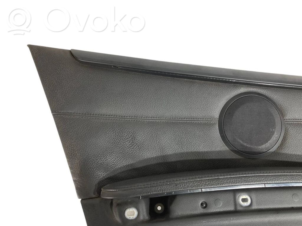 Kupejas aizmugures sānu apdares panelis