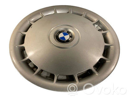 R 15 riteņa dekoratīvais disks (-i)