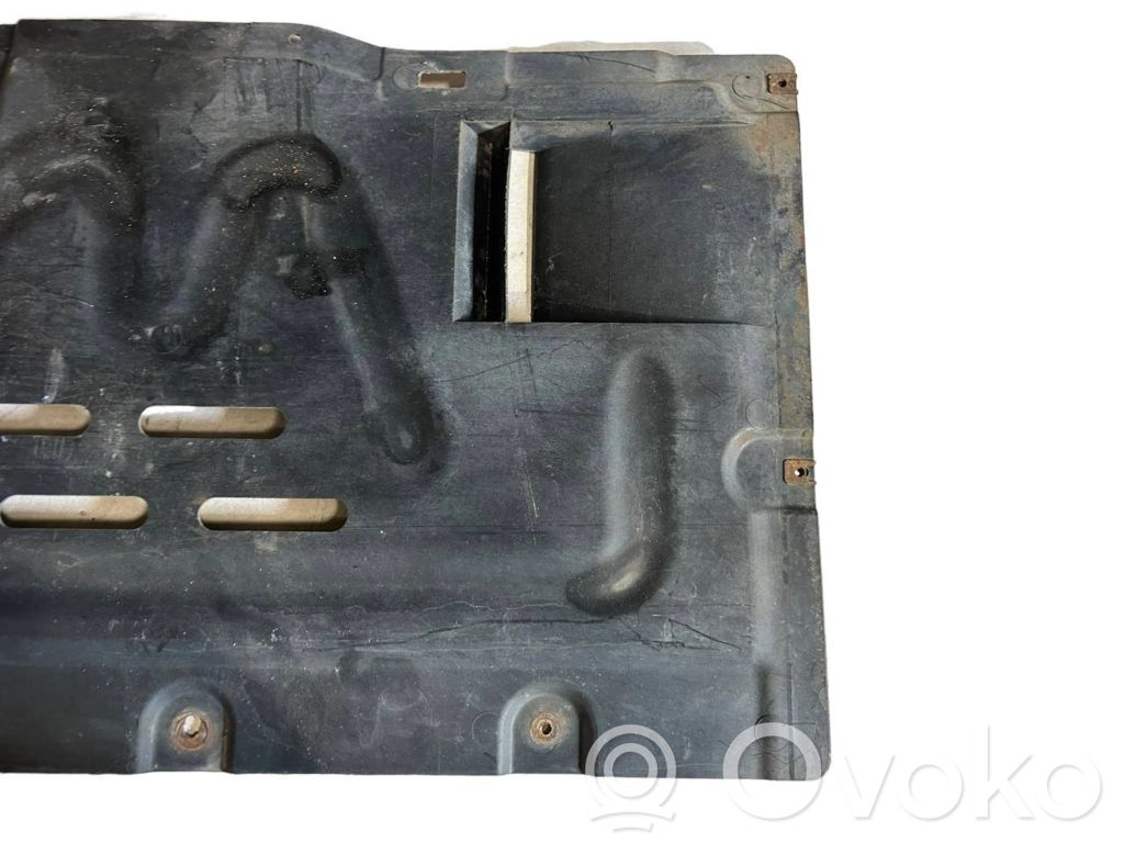 Vidusdaļas apakšas aizsargs