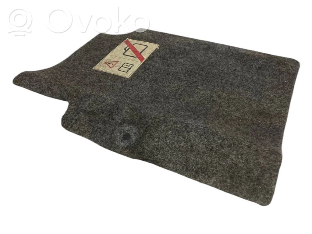 Другой тип декоративной отделки багажника