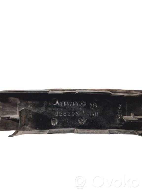 Priekšpusē dekoratīvās apdares lenta