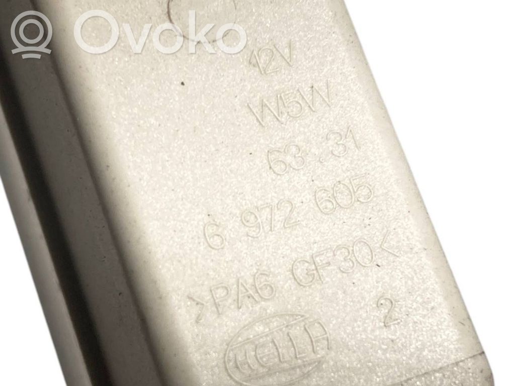 Cita veida salona apgaismojums