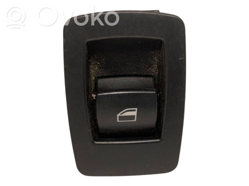 Power window switch