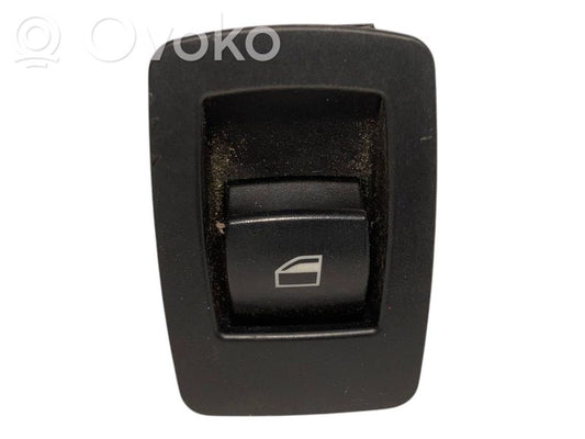 Power window switch