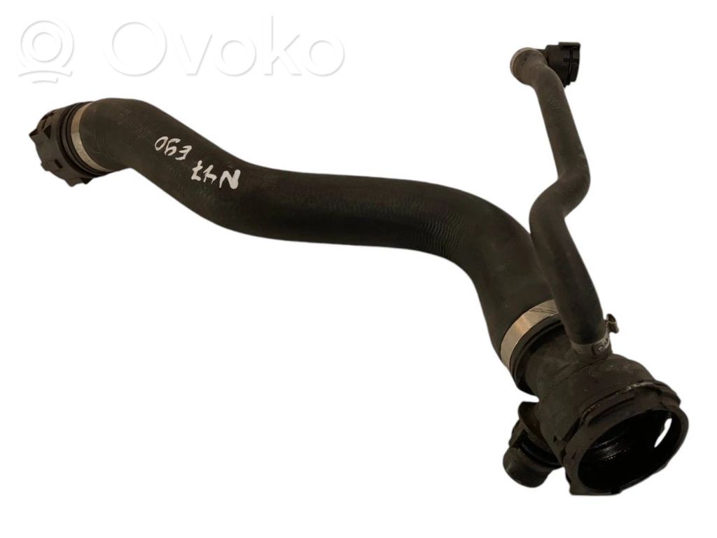 Caurulīte (-es) / šļūtene (-es)