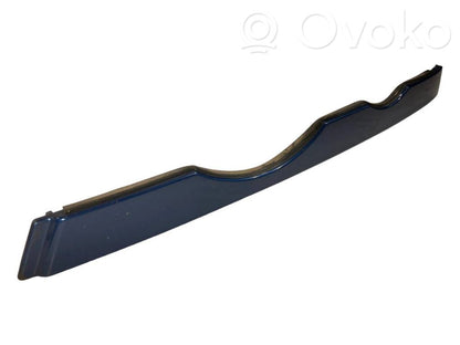 Priekšējā luktura dekoratīvā apdare