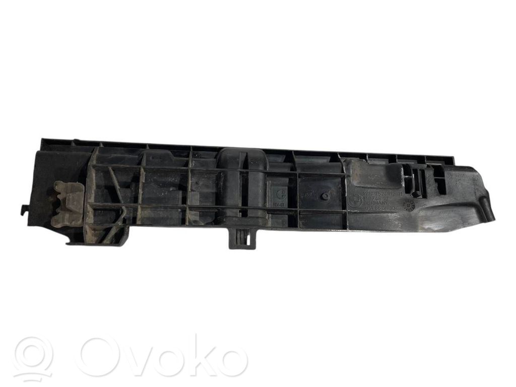 Radiatora (-u) turētājs / kronšteins