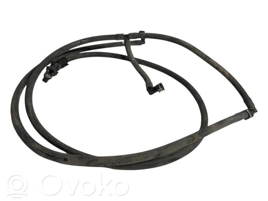 Lukturu mazgāšanas šķidruma trubiņa (-as)