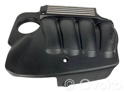 Dzinēja pārsegs (dekoratīva apdare)